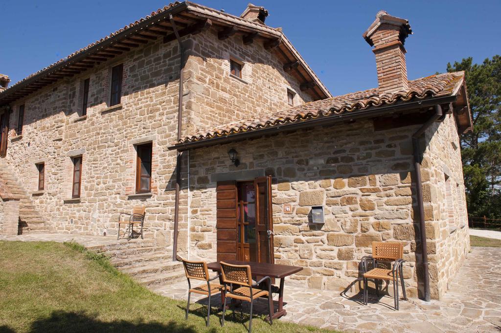 Agriturismo Tenuta Di Biscina Eksteriør bilde