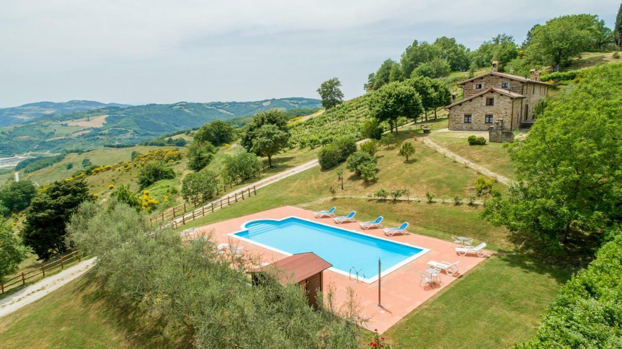 Agriturismo Tenuta Di Biscina Eksteriør bilde